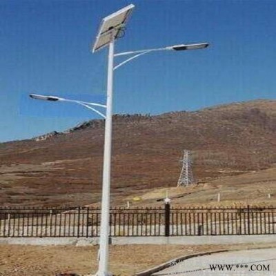 雙燈雙頭雙臂太陽能路燈6米8米60w100w鋰電池LED戶外等高雙臂 太陽能路燈廠家