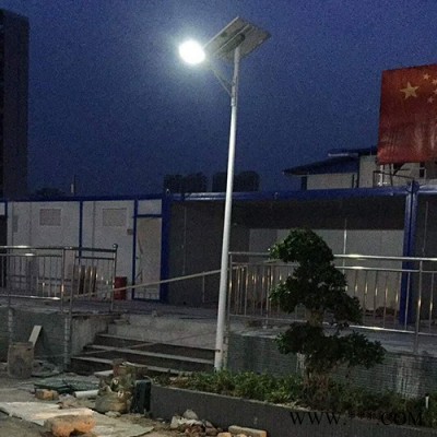 興凱照明5米太陽能路燈  內置智能控制器 安裝方便