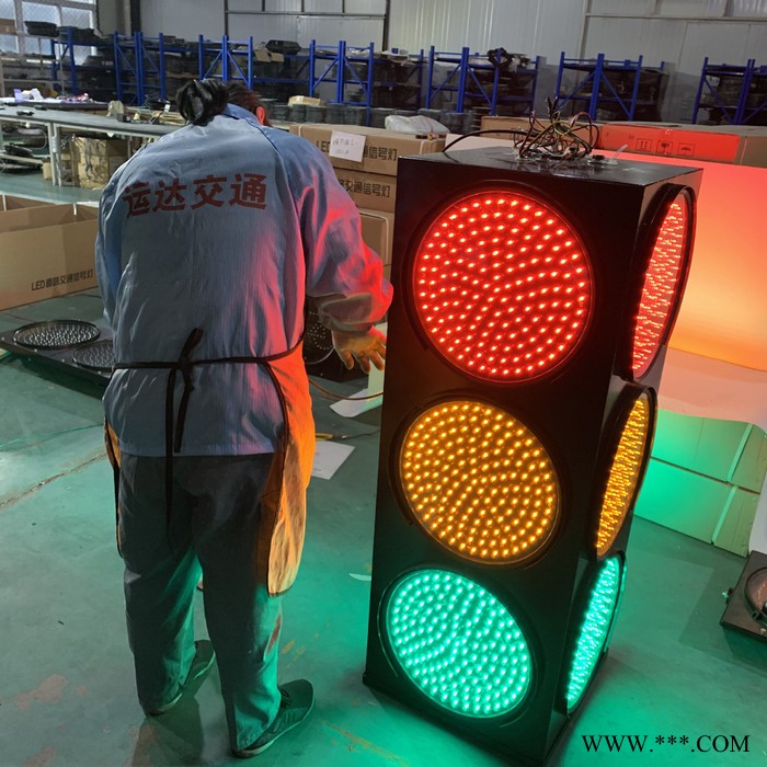 廠家定制交通箭頭指示燈方向三色顯示燈太陽能信號燈釣魚桿吊籠式太陽能交通燈