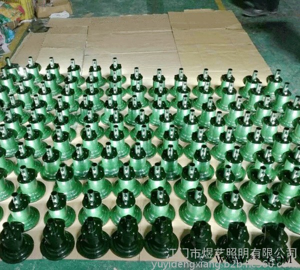 供應LED中國結和LED發(fā)光燈籠 LED戶外景觀燈開發(fā)廠商 太陽能星星燈