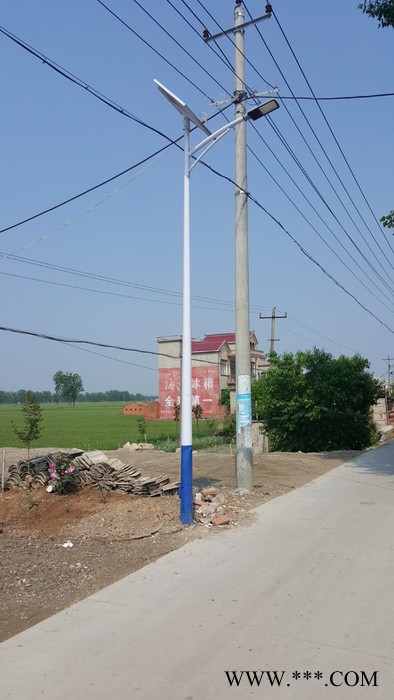 **太陽能路燈棗莊鋰電太陽能路燈太陽能一體燈山東太陽能路燈生產廠家
