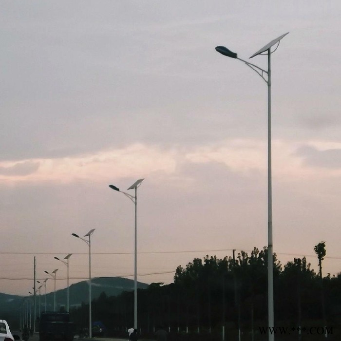 江蘇豐澤照明電器有限公司專業生產8米16WLED太陽能路燈太陽能路燈系統