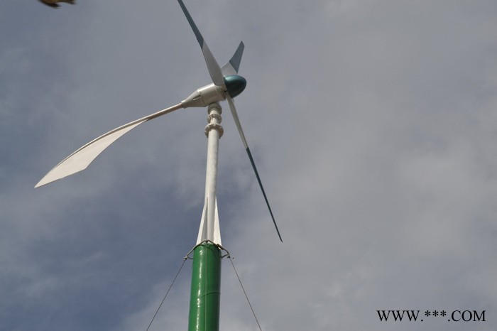 **風力發電機2kw經久耐用抗大風質量保證的風機