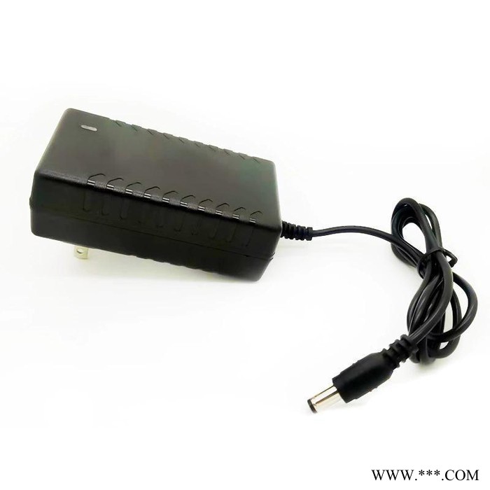 廠家供應 5V3A 18650鋰電池充電器 太陽能充電器 電動工具充電器 方聯電子廠