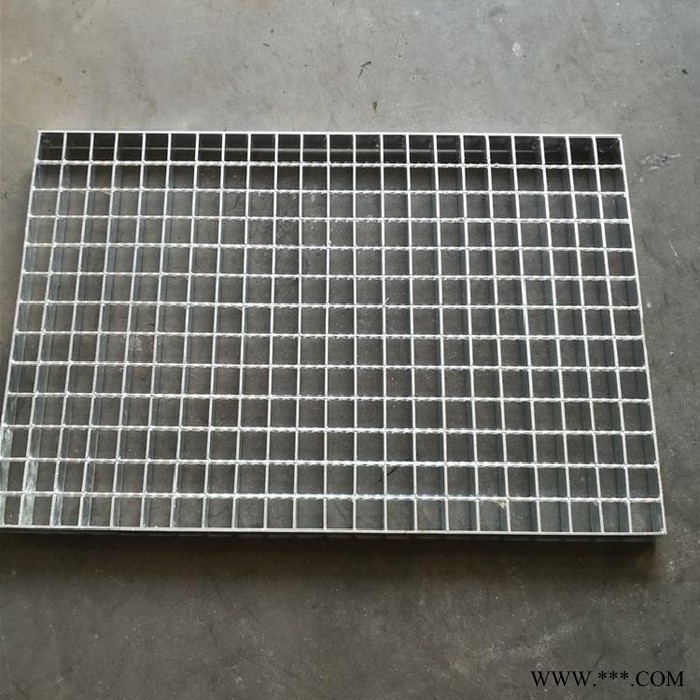 ​ 熱鍍鋅鋼格板平臺(tái)A光伏發(fā)電鋼格板檢修平臺(tái)A平臺(tái)廊道鋼格板A云磊