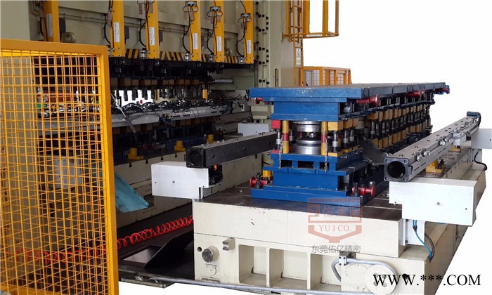 沖床衍行架機械手廠家 鋰電池殼拉伸沖壓自動化連連線機械手佑億專業定制