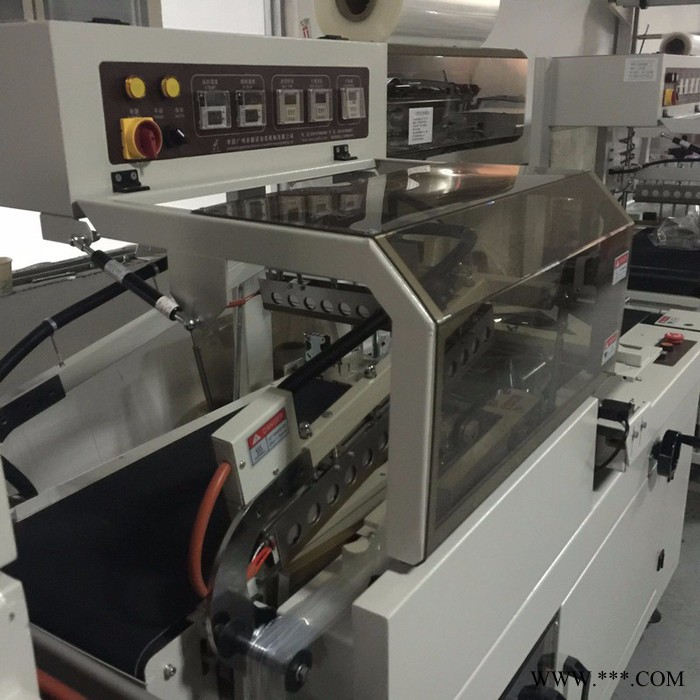 創(chuàng)興紙箱套膜收縮機(jī) 鋰電池?zé)崾湛s包裝機(jī) 薄膜熱收縮包裝機(jī)