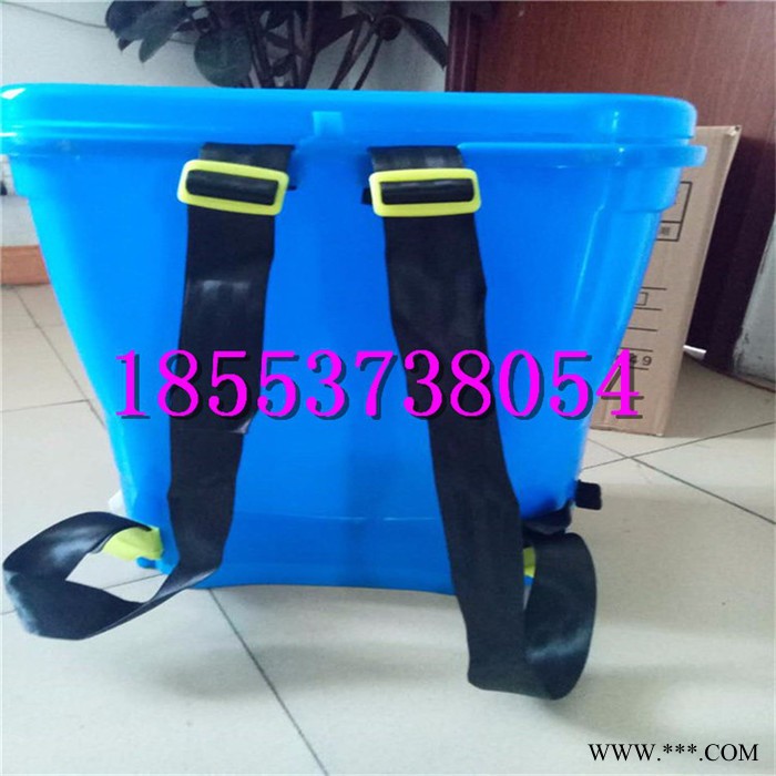 現(xiàn)貨后背電動施肥機(jī)農(nóng)用大面積拋肥機(jī)鋰電池加蓋防滑背帶施肥機(jī)