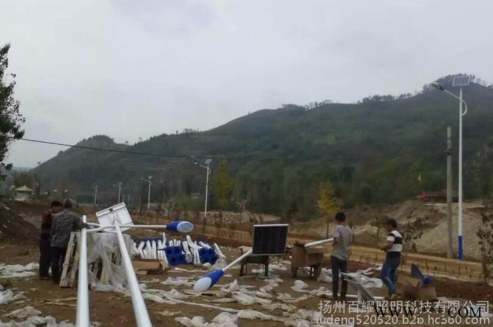 河南周口6米鋰電池太陽能路燈**生產廠家批發高端品質終端價格 鋰電池報價