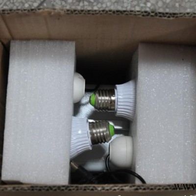 8W迷你太陽能光伏小型發電家用照明系統FS-S902