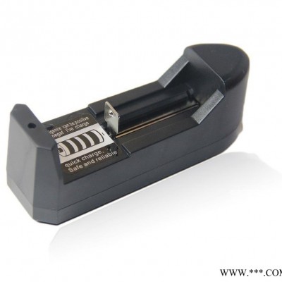 家?guī)煾灯放埔患l(fā)18650充電器電池充電器鋰電池充電器充電