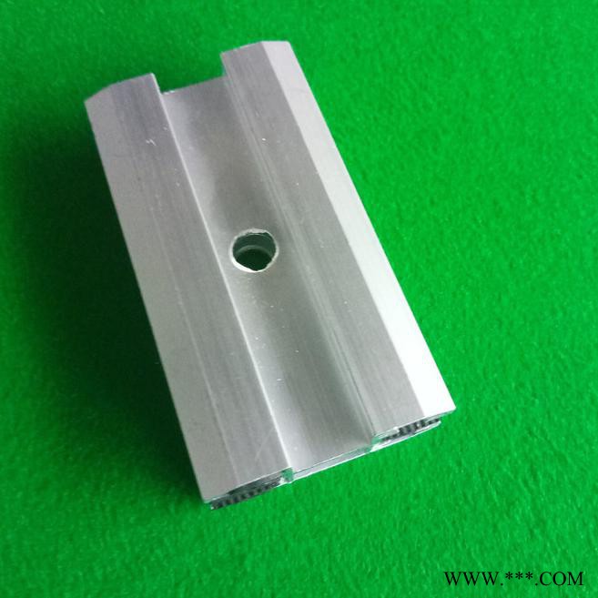 光伏配件2個厚度薄膜壓塊緊固件304不銹鋼絲桿塑翼螺母