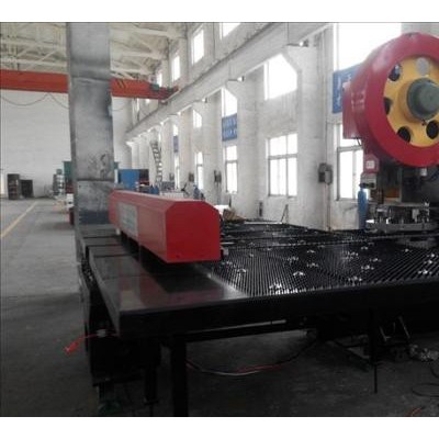 青島翔之星生產太陽能熱水器用數控轉塔沖床