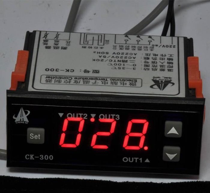 太陽(yáng)能熱水器溫度溫差控制器 水位控制器 智能溫控器 直銷