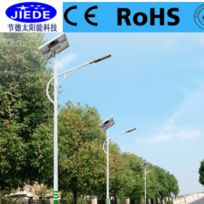 太陽(yáng)能路燈 一體化太陽(yáng)能路燈6米道路工程照明源頭廠(chǎng)家報(bào)價(jià)