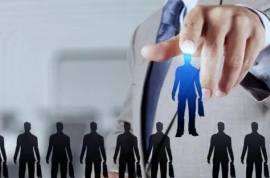 職場中領導這樣對你，就是不在乎你，別傻傻地再為他賣命了