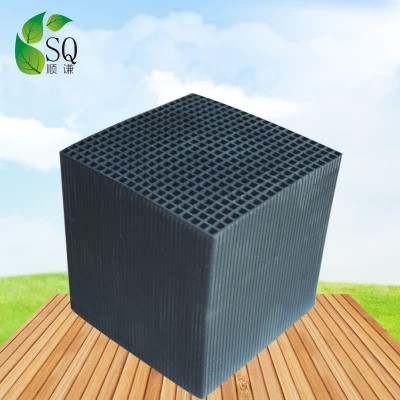 100MM蜂窩活性炭 防水活性炭塊現貨批發(fā) 工業(yè)廢氣吸附蜂窩活性炭