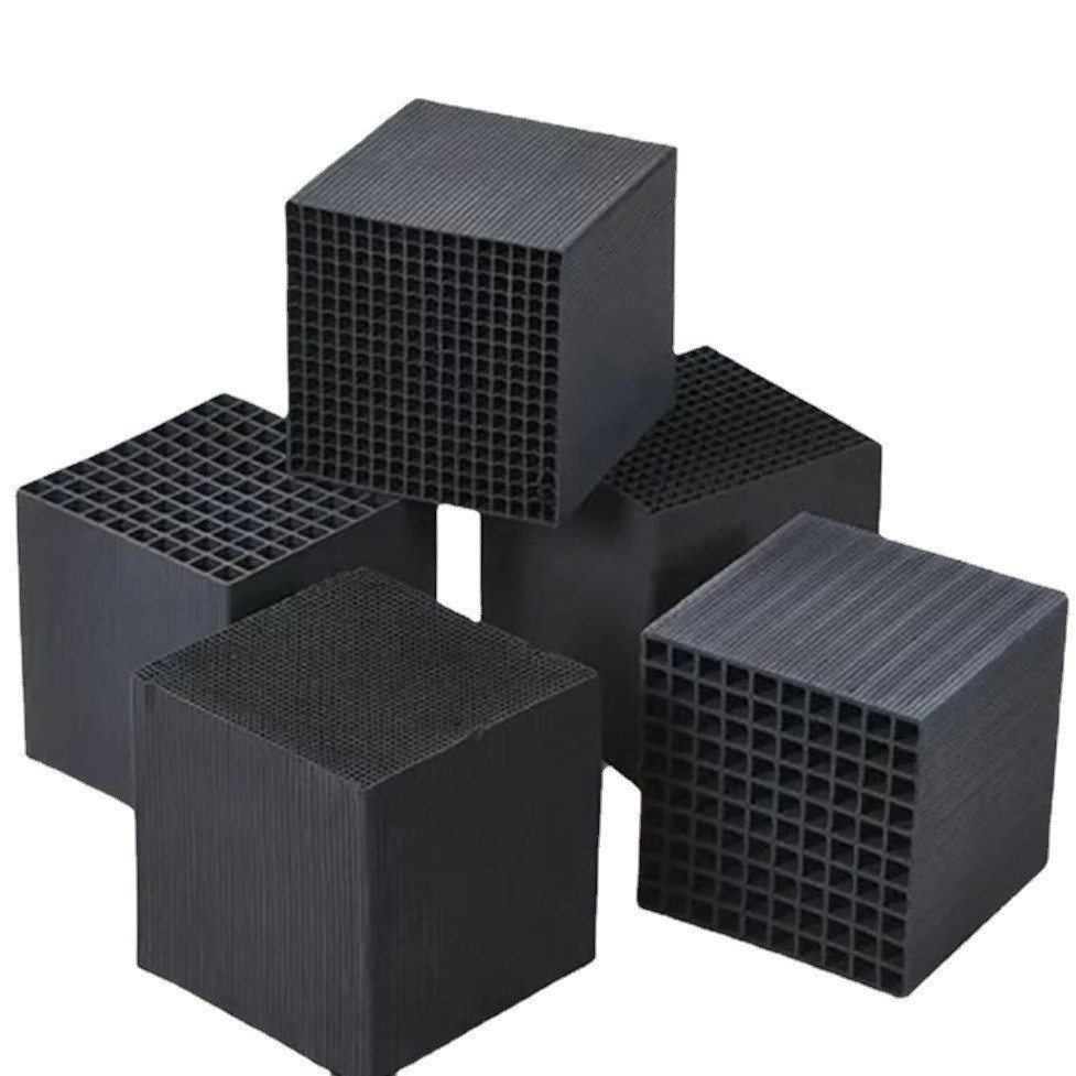 蜂窩活性炭 魚(yú)缸凈水魔方 活性炭水族箱除水黃除腥臭養(yǎng)魚(yú)凈水濾材