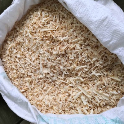 廠家直銷 生物質(zhì)顆粒燃料 鍋爐燃料 紅木頭顆粒 橡木刨花顆粒